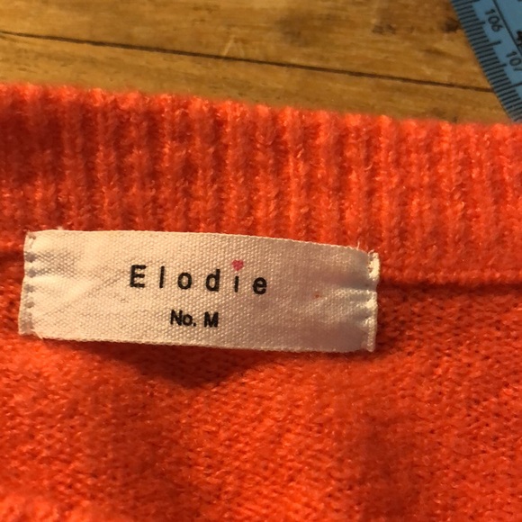 Elodie Sz M tangerine sorbet orange sweater. Vintage vibes w/ Gathered shoulders - Picture 8 of 10